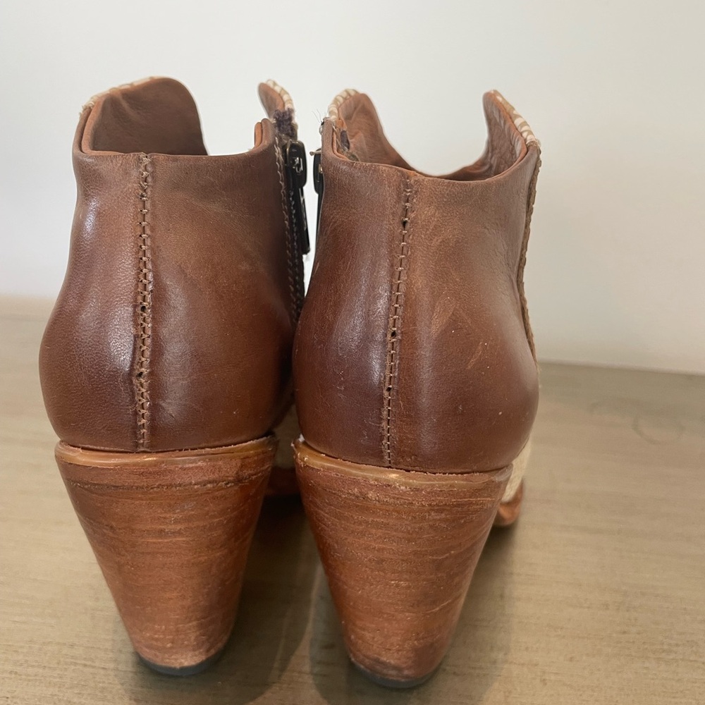 Freebird Detroit leather white croc Cream and Brown Ankle Booties 8 - Picture 2 of 6